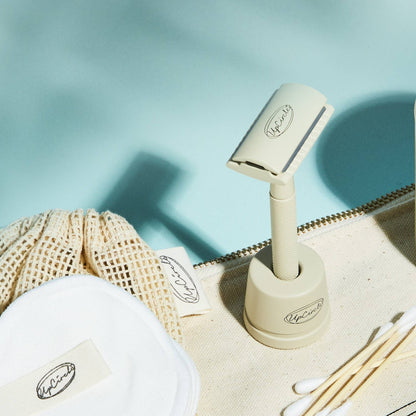 Plastic Free, Sustainable & Reusable Safety Razor